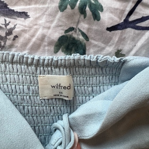 Aritzia light blue blouse size xs - Picture 3 of 3